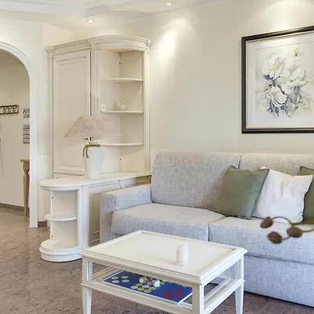 Regarda - Basiliko White Lejlighed *