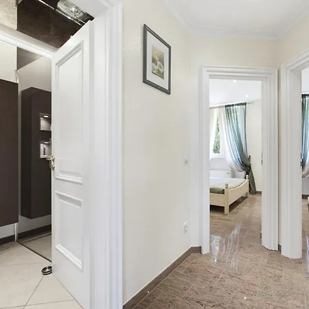 Regarda - Basiliko White Lejlighed Lazise